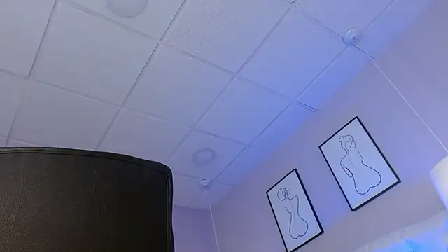 Rosee20  online show from December 5, 2025, 3:16 am