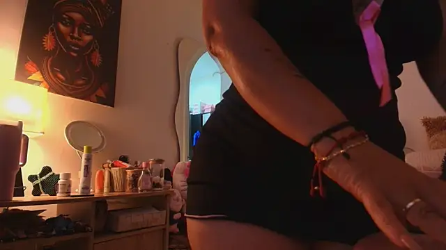 Rosee smith  online show from February 25, 2026, 2:56 am