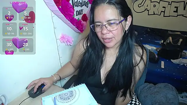 Miss  kendra  online show from April 2, 2026, 3:46 am