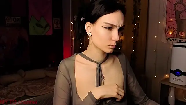 Snapshot of Aurisinst chatting on February 6, 2026, 8:49 pm Aurisinst online show from February 6, 2026, 8:49 pm