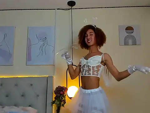 Snapshot of Chloe_Celeste chatting on November 1, 2025, 2:07 am Chloe Celeste online show from November 1, 2025, 2:07 am