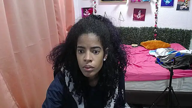 Snapshot of thianahorny chatting on June 2, 2026, 1:11 pm thianahorny online show from June 2, 2026, 1:11 pm