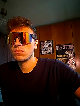 Snapshot of Kaeell chatting on October 20, 2025, 3:01 pm Kaeell online show from October 20, 2025, 3:01 pm