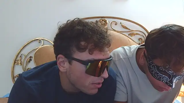 Snapshot of Kaeell chatting on October 21, 2025, 3:00 pm Kaeell online show from October 21, 2025, 3:00 pm