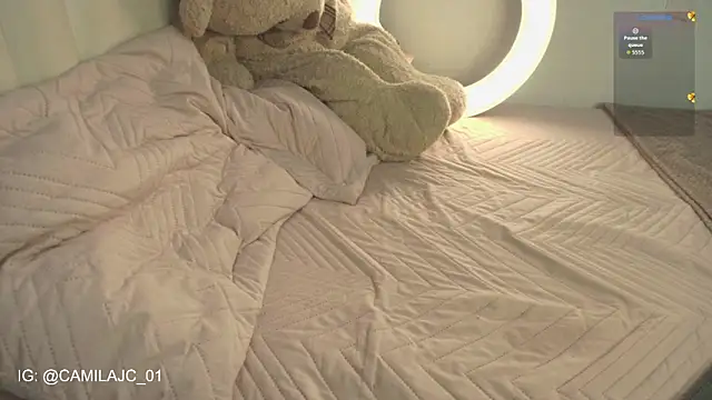 Snapshot of KIMMIE_01 chatting on February 8, 2026, 10:29 pm KIMMIE 01 online show from February 8, 2026, 10:29 pm