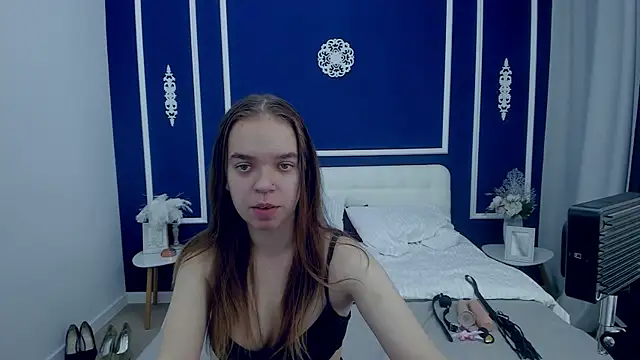 KamilaPeach online show from October 12, 2025, 6:37 am