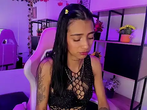 Snapshot of KarlaSlutSkinny__ chatting on February 5, 2026, 8:59 pm KarlaSlutSkinny online show from February 5, 2026, 8:59 pm