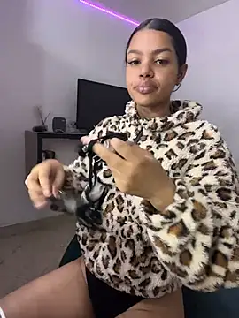 Snapshot of MeganHillss chatting on February 19, 2026, 7:05 am MeganHillss online show from February 19, 2026, 7:05 am