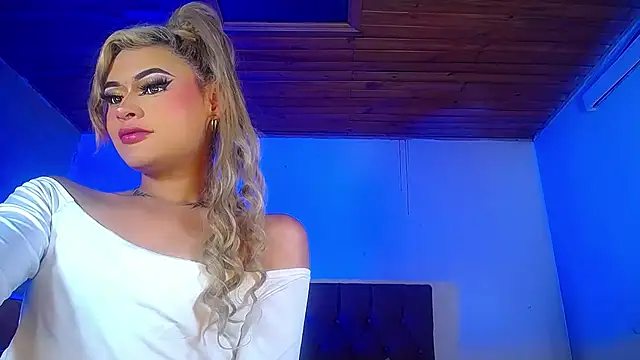 VeryHotGill online show from November 14, 2025, 10:35 pm