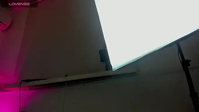 Snapshot of ChocoBunny1 chatting on November 9, 2025, 4:05 am ChocoBunny1 online show from November 9, 2025, 4:05 am