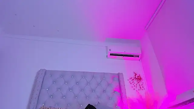 Snapshot of ChocoBunny1 chatting on November 10, 2025, 4:06 am ChocoBunny1 online show from November 10, 2025, 4:06 am