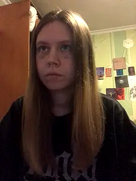 LunaVirelle online show from October 28, 2025, 5:12 pm