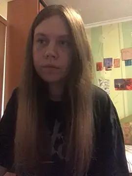LunaVirelle online show from July 19, 2026, 5:32 pm