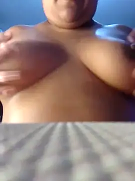 AprilBelmore online show from November 14, 2025, 6:39 am