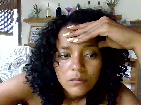 mariacamilagg online show from March 28, 2026, 10:55 pm