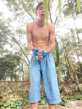  DAEMON 666 online show from November 6, 2025, 3:49 pm