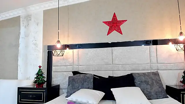 Snapshot of RousseWalker chatting on December 3, 2025, 3:00 pm RousseWalker online show from December 3, 2025, 3:00 pm