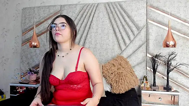 Snapshot of RousseWalker chatting on October 26, 2025, 8:53 pm RousseWalker online show from October 26, 2025, 8:53 pm