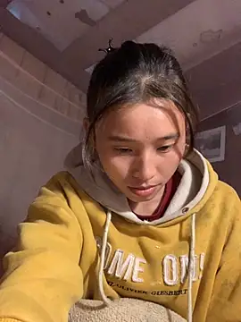 Han-han123 online show from November 4, 2025, 3:54 am