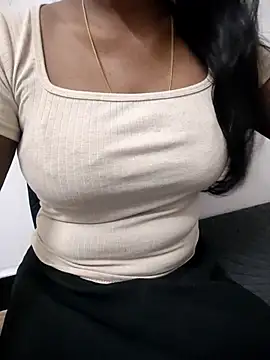 Tamilmallu-duskygirl03 online show from November 19, 2025, 5:24 pm