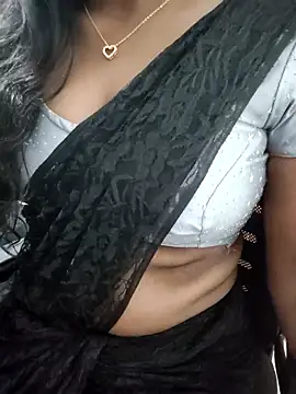 Tamilmallu-duskygirl03 online show from March 15, 2026, 4:47 pm