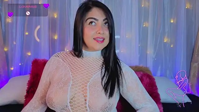 Victoria Jonhss online show from December 18, 2025, 12:05 am