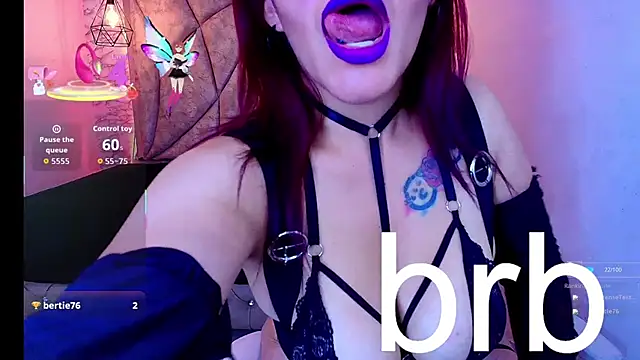  TiffanyDoll  online show from October 28, 2025, 10:31 pm