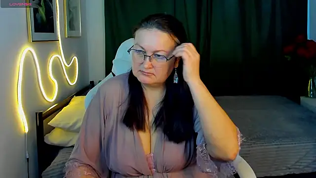 Snapshot of hottyannaa chatting on March 3, 2026, 2:40 am hottyannaa online show from March 3, 2026, 2:40 am