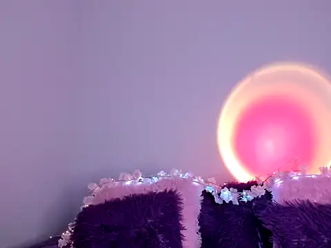 Snapshot of HeidyRousse chatting on November 4, 2025, 11:03 am HeidyRousse online show from November 4, 2025, 11:03 am