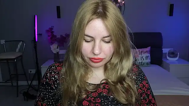 Snapshot of Passion-Blondy chatting on May 7, 2026, 6:22 pm Passion-Blondy online show from May 7, 2026, 6:22 pm