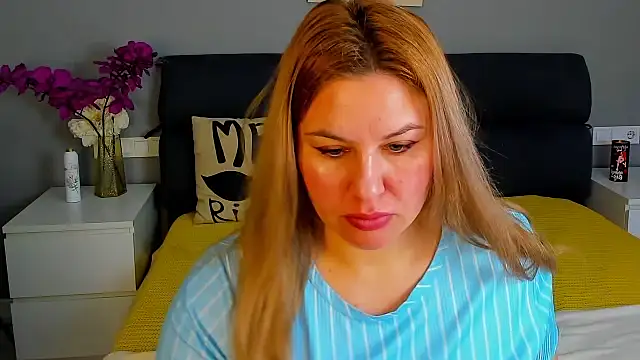 Passion-Blondy online show from February 21, 2026, 7:38 pm