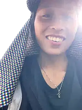 hi-hi-zz online show from November 5, 2025, 2:14 am