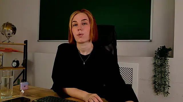 ClaireMathis online show from May 27, 2026, 2:35 pm