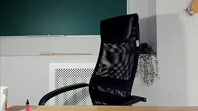 ClaireMathis online show from March 22, 2026, 2:51 pm