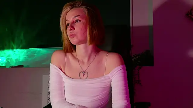 ClaireMathis online show from July 10, 2026, 3:01 pm