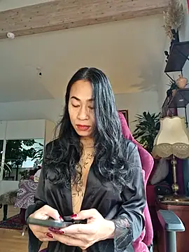 bianca bellamy online show from October 30, 2025, 8:01 am