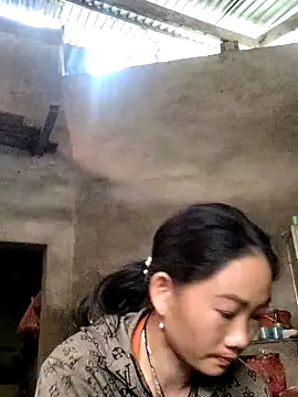 gio-thu online show from April 5, 2026, 2:51 am