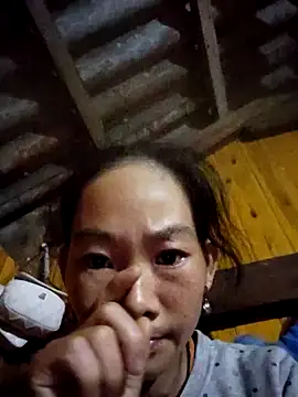 gio-thu online show from October 12, 2025, 1:56 pm