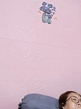 Jonaa99 online show from April 15, 2026, 4:33 pm