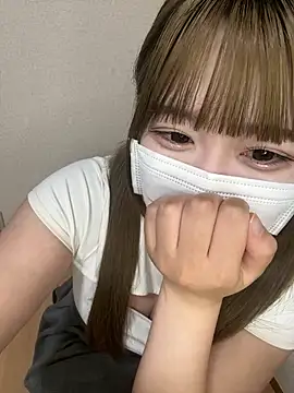 Snapshot of _Minami_x chatting on October 10, 2025, 10:16 am Minami x online show from October 10, 2025, 10:16 am