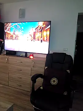 sweetgirl32 online show from November 5, 2025, 11:35 am