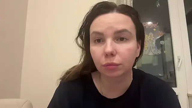 Sovienne online show from February 15, 2026, 9:36 pm