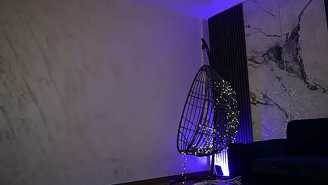 RachelRavee online show from February 16, 2026, 5:28 am