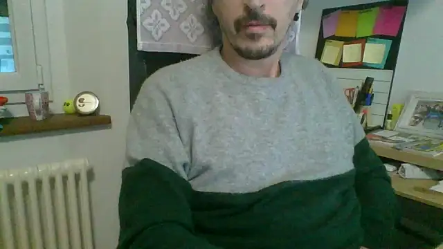 Snapshot of Kawayleo chatting on November 23, 2025, 11:59 pm Kawayleo online show from November 23, 2025, 11:59 pm