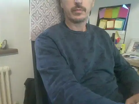 Snapshot of Kawayleo chatting on October 17, 2025, 9:34 am Kawayleo online show from October 17, 2025, 9:34 am