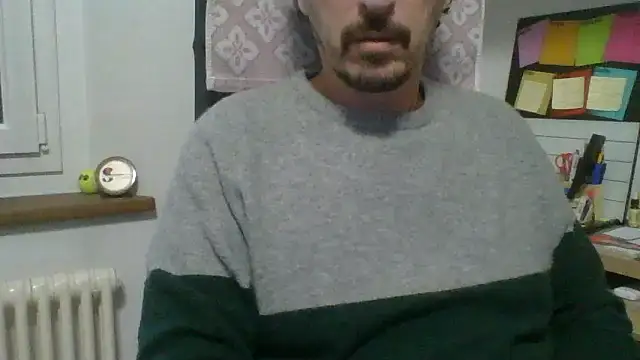 Snapshot of Kawayleo chatting on November 24, 2025, 2:28 pm Kawayleo online show from November 24, 2025, 2:28 pm