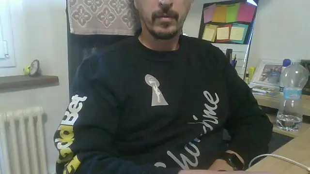 Snapshot of Kawayleo chatting on November 6, 2025, 12:31 pm Kawayleo online show from November 6, 2025, 12:31 pm