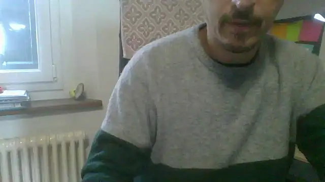 Snapshot of Kawayleo chatting on October 22, 2025, 8:36 am Kawayleo online show from October 22, 2025, 8:36 am