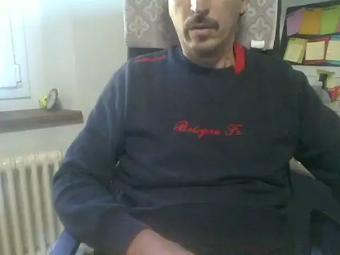 Snapshot of Kawayleo chatting on October 16, 2025, 12:35 pm Kawayleo online show from October 16, 2025, 12:35 pm