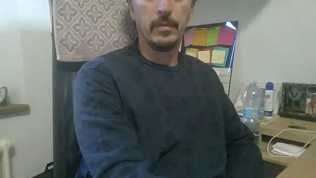 Snapshot of Kawayleo chatting on October 29, 2025, 11:20 am Kawayleo online show from October 29, 2025, 11:20 am